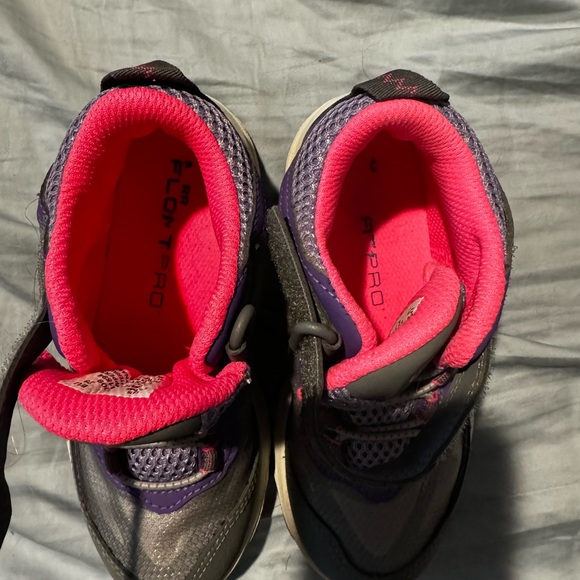 EUC Kids Merrell Hiking Boots - Picture 3 of 4